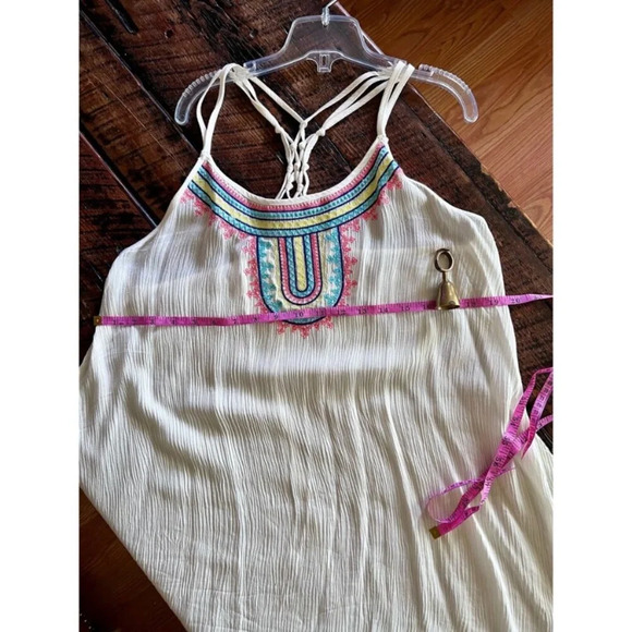 Cream crinkle type Aztec Patterned Halter Style Tank/Top/Spaghetti strap Top - Picture 11 of 12